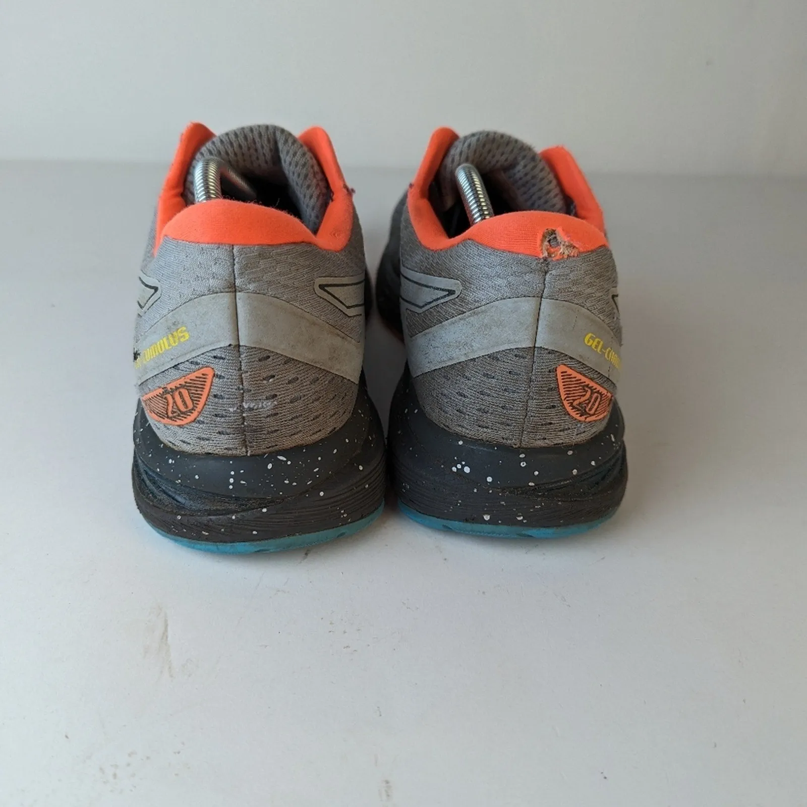 ASICS GEL- Cumulus 20 Sneaker / 13