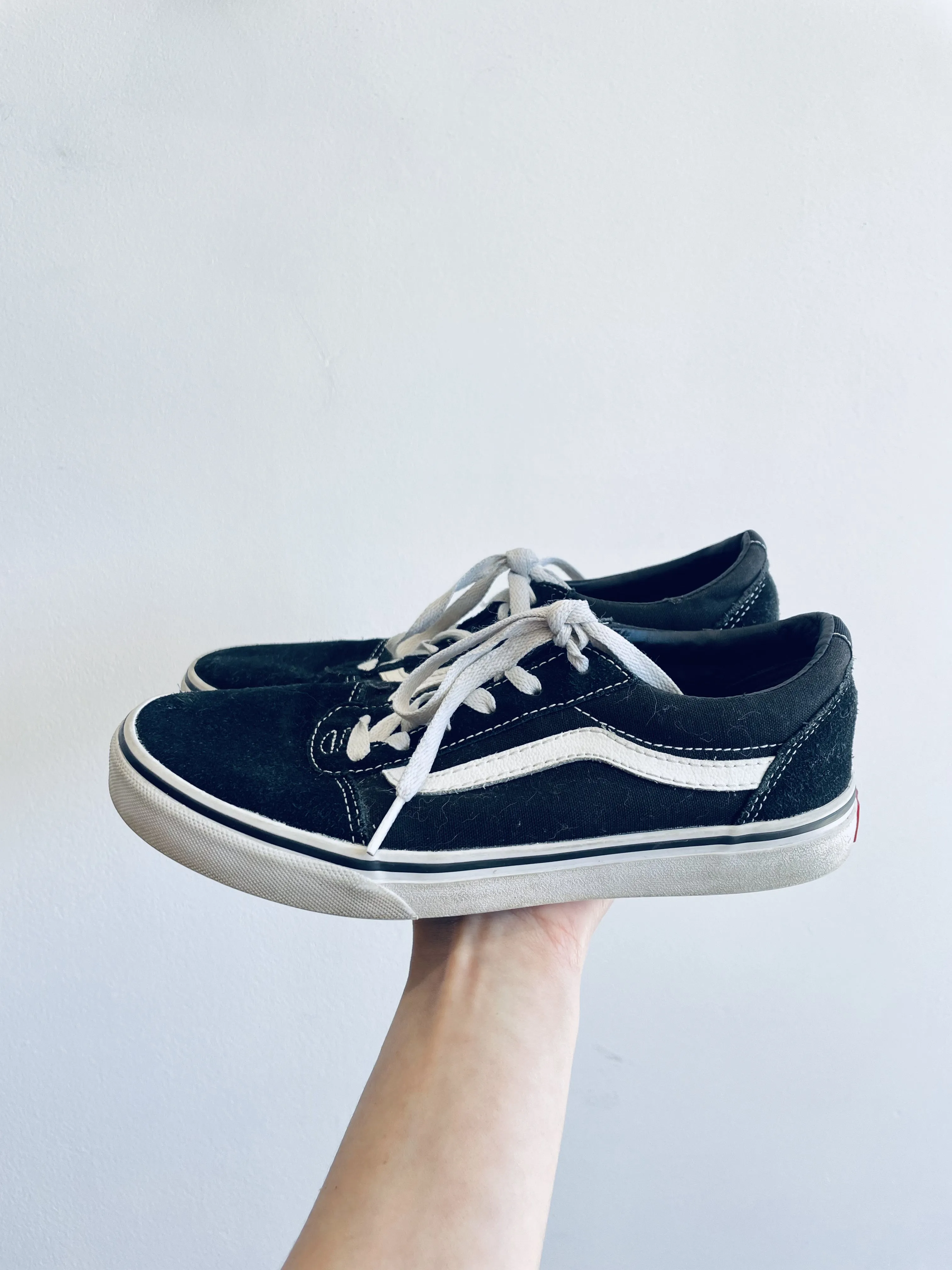Lace Up Sk8 Shoes // 5.5 Kid